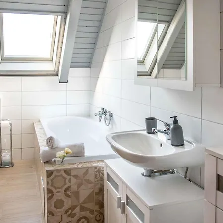 In 41942 Balatonkeresztúr